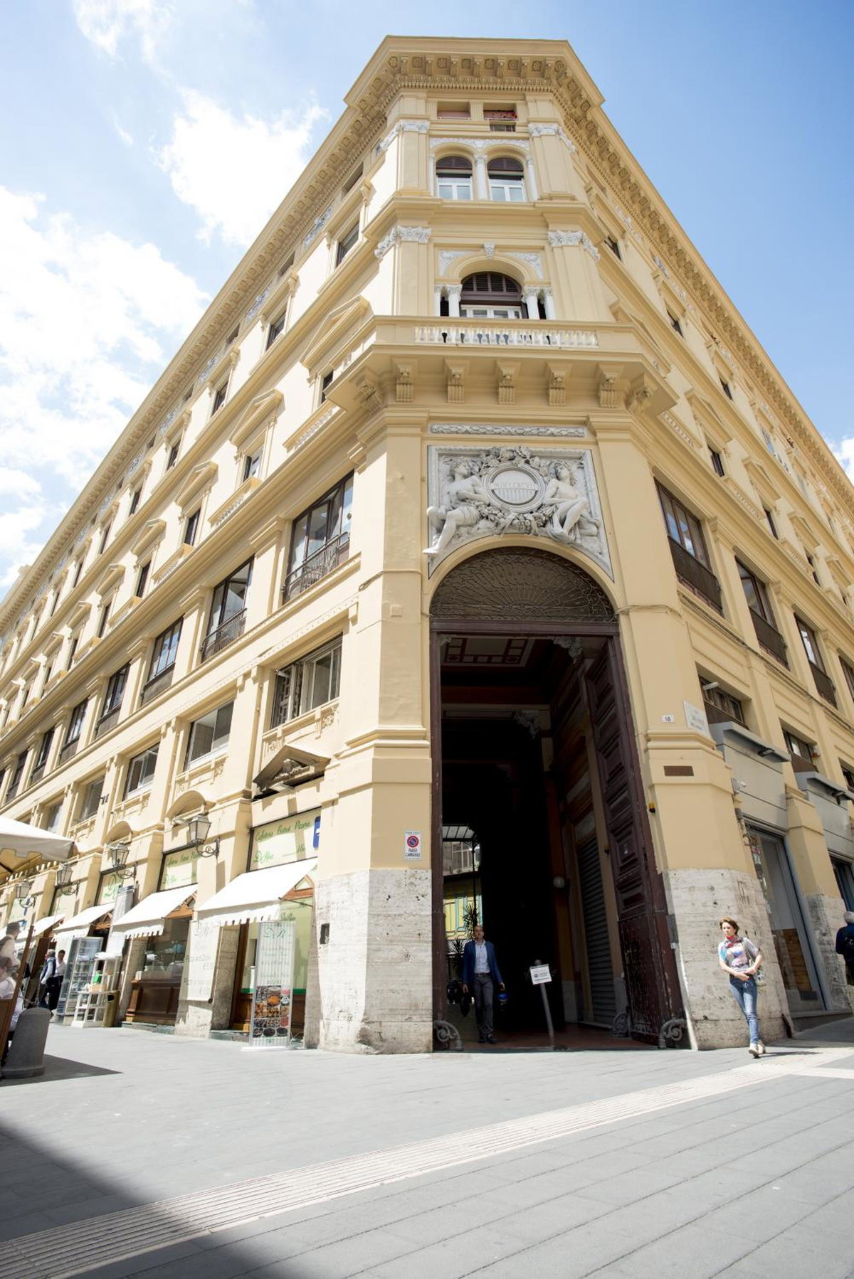 Prêtáloger Verdi 18, Italy