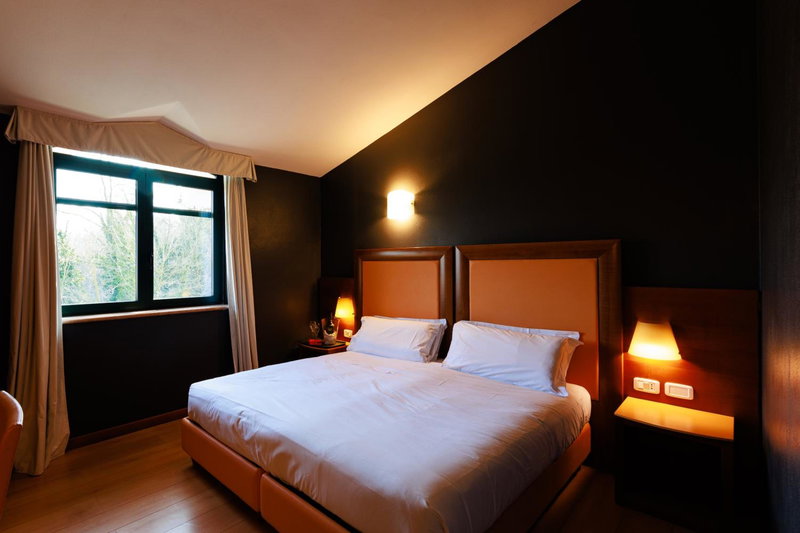 Hotel Villa Delle Rose - Malpensa, Oleggio, Italien