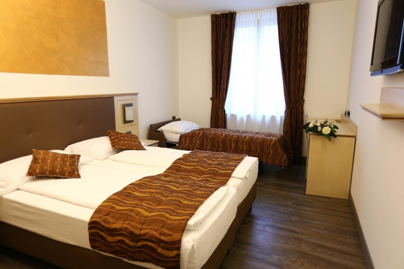 Hotel Portici - Romantik & Wellness, Riva del Garda, Italy