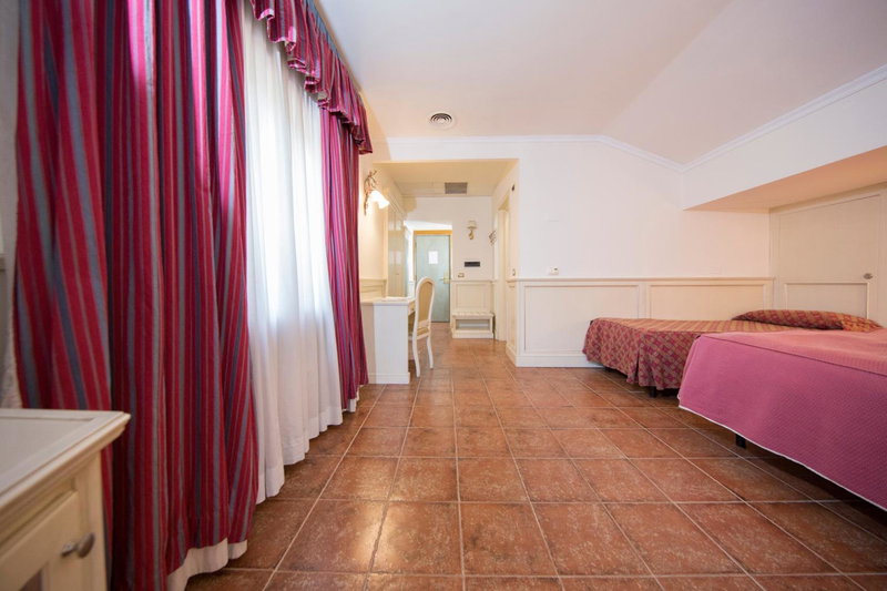 Mancini Park Hotel, Mostacciano, Italia