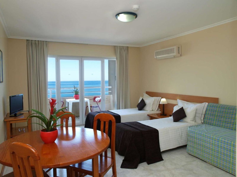 Apartamentos Jardins da Rocha, Portimão, Португалия