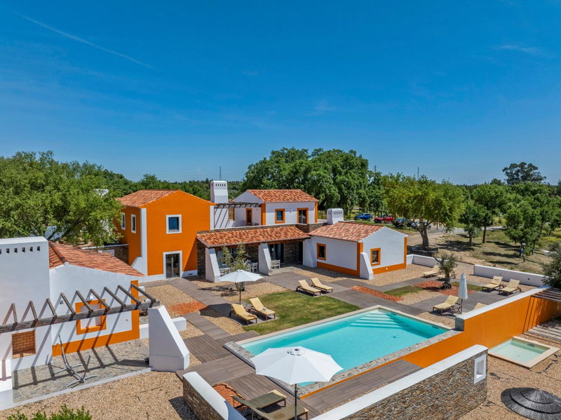 Tons da Terra - Casa de Campo & SPA, São Domingos, Portugal