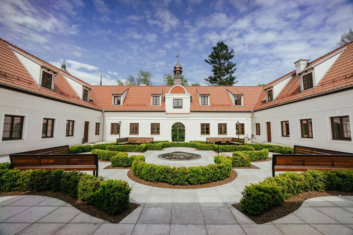 Pałacyk Potockiego, Poland