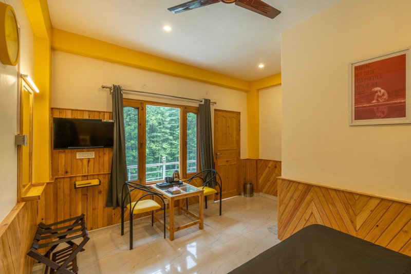 The Hosteller Kasol, Riverside, Kasol, India