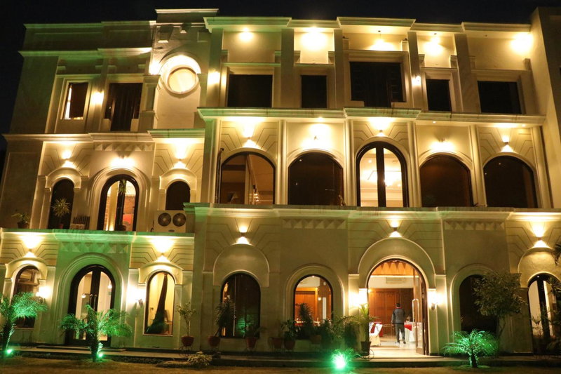 Hotel Pushap Palace, Patiāla, Индия