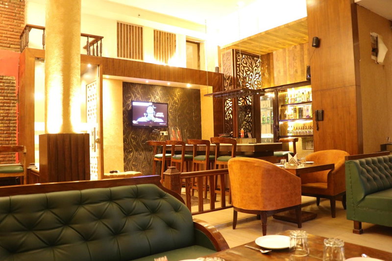 Hotel Pushap Palace, Patiāla, Индия