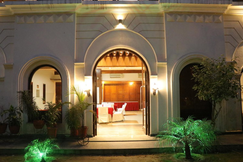 Hotel Pushap Palace, Patiāla, Индия