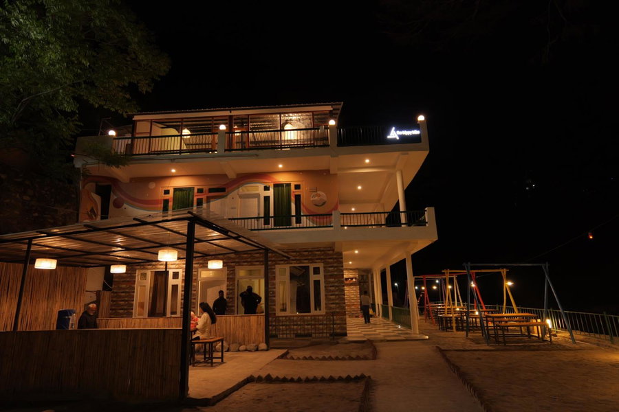 The Trippy Tribe Riverside Hostel Kasol, Kasol, Индия