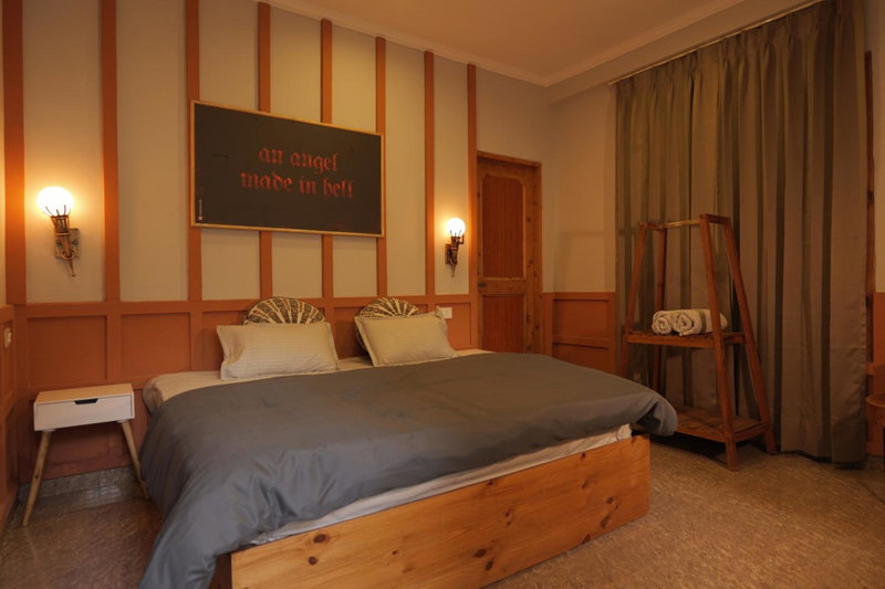 The Trippy Tribe Riverside Hostel Kasol, Kasol, Индия