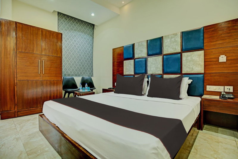 Townhouse by OYO Eastern View Formerly Vihaan Residency, Zirakpur, India
