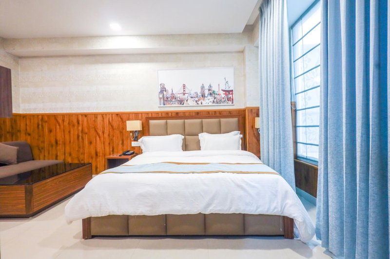 Clay Inn Hotel, Sohna Road, Sector 49, Gurugram, Gurgaon, Indien