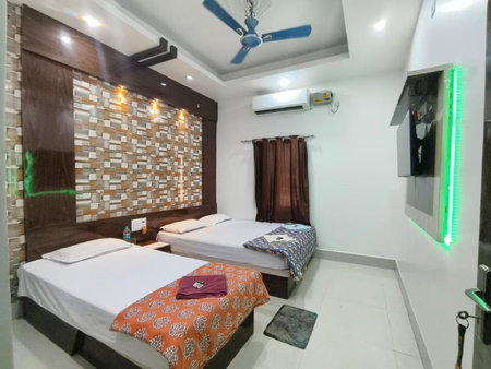 Hotel Bobby house 450m from beach & 1 km from temple, Puri, India