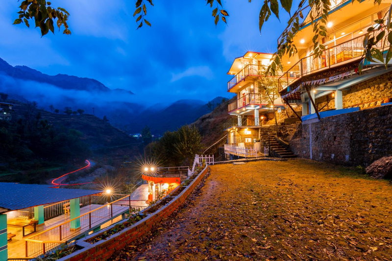 Zostel Plus Mussoorie, Kempty, Mussoorie, India