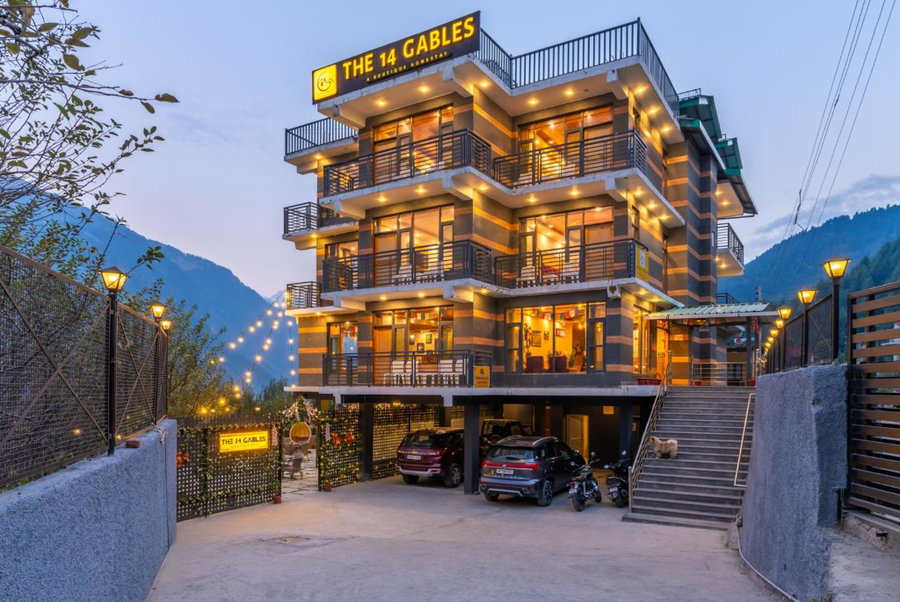 The 14 Gables, A Boutique Stay, Manali - Pet Friendly - Balcony Rooms - Crown Palace, Manāli, India