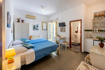 Margarita Studios, Parikia, Greece