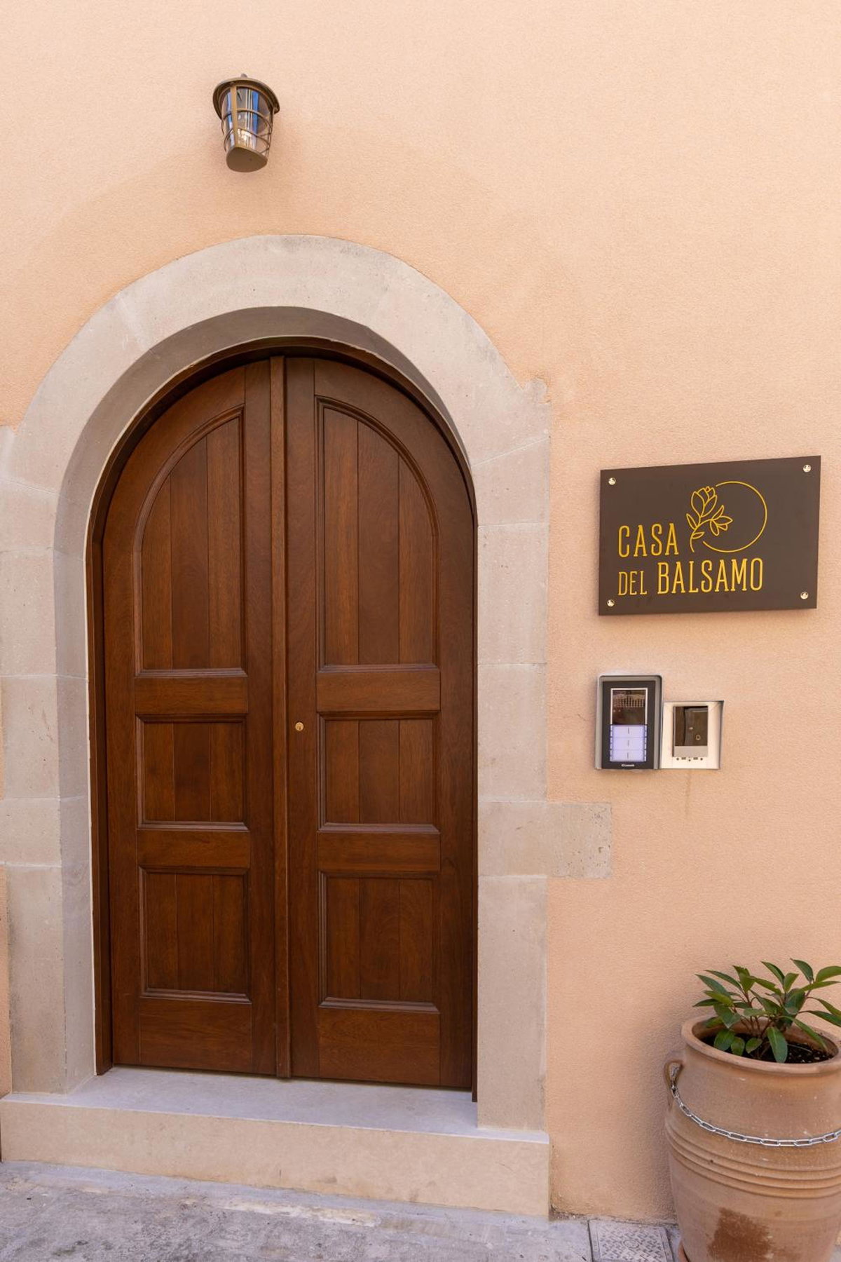 Casa Del Balsamo, Greece