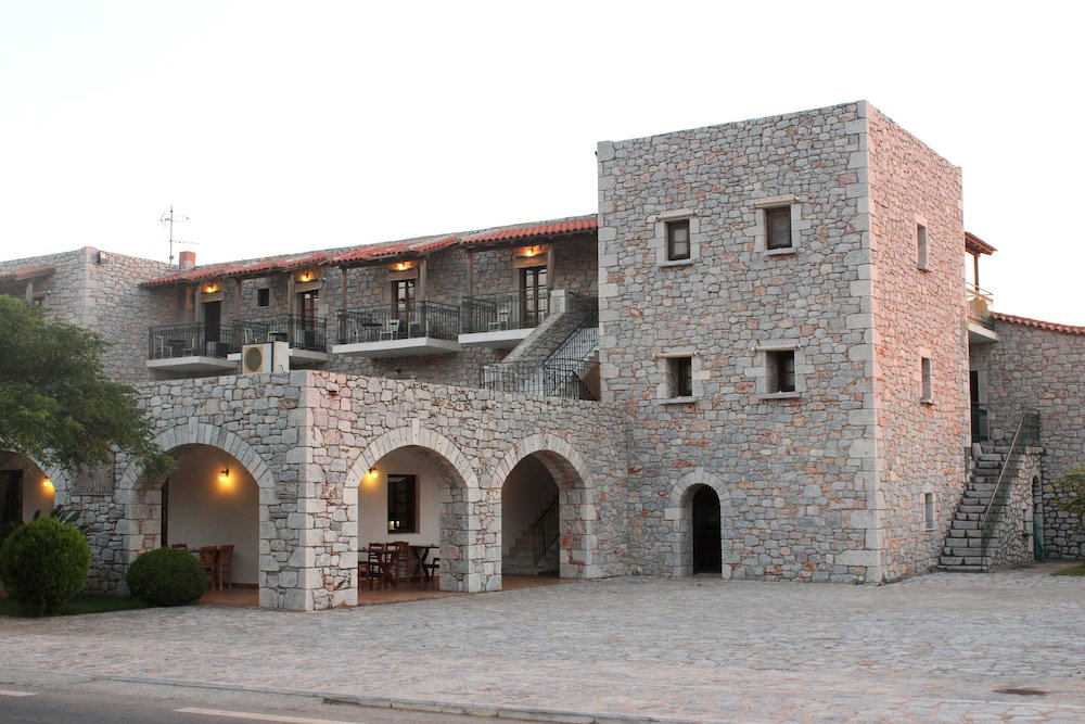 Отель · Kastro Maini, East Mani