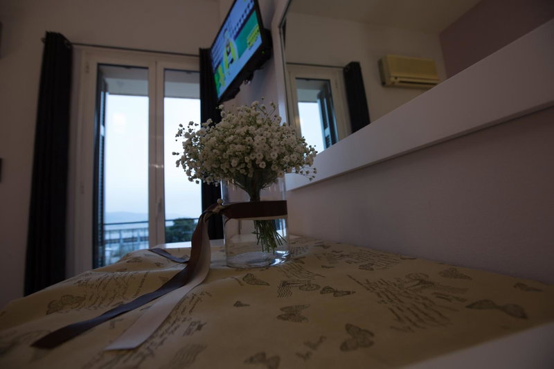 Cavallari Palace Hotel Suites, Acharnes, Greece