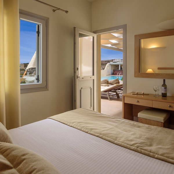 Aliter Suites, Santorini, Greece