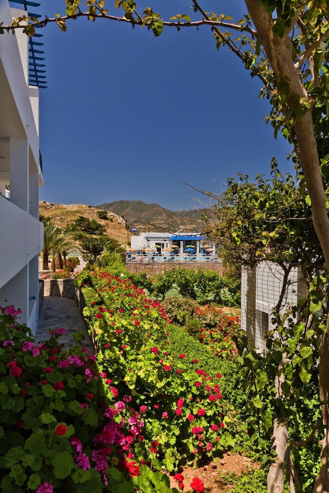 CHC Sound of the Sea, Greece