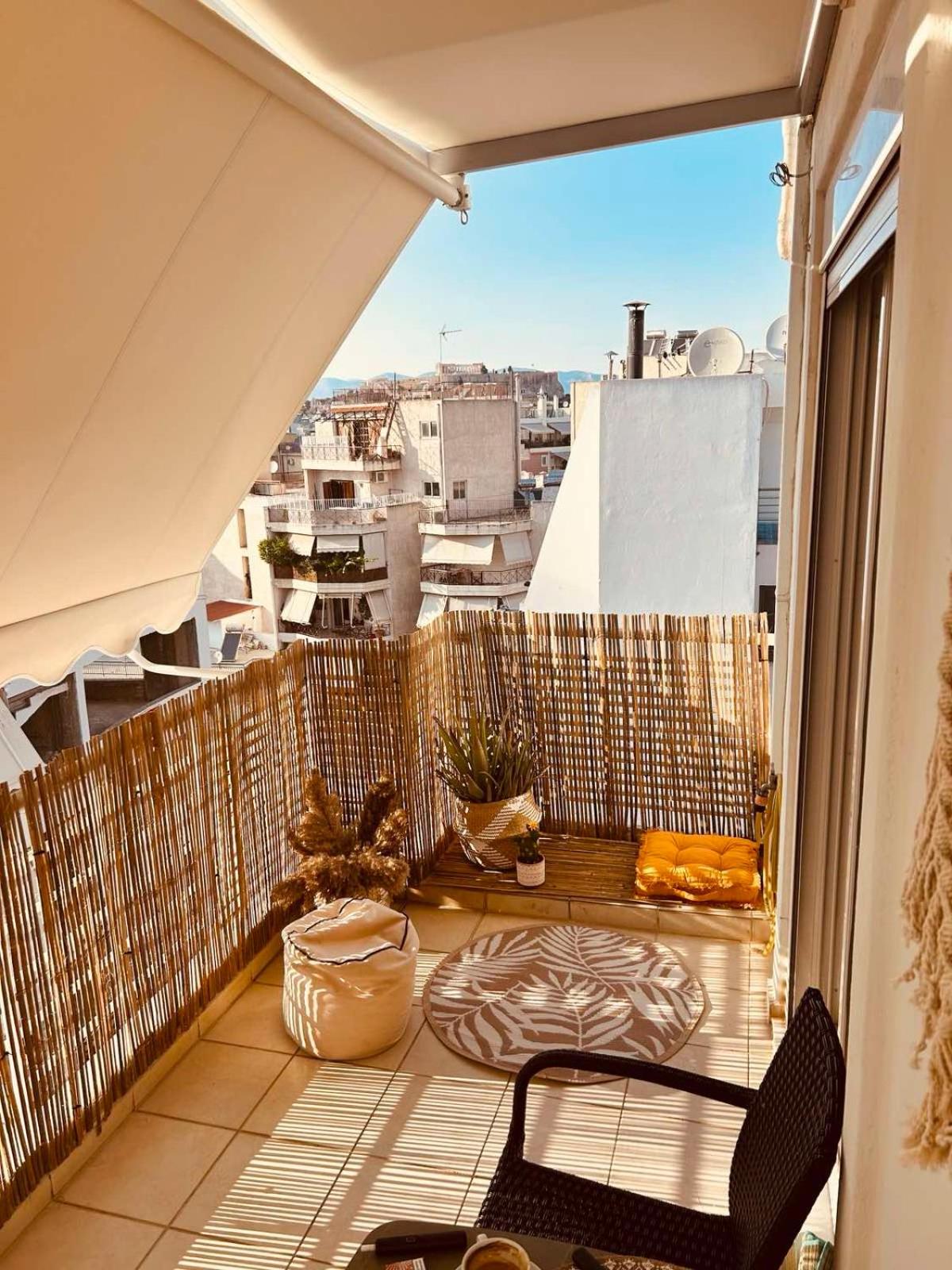 Hotel · Central & Comfortable, with Acropolis view, Dhafni