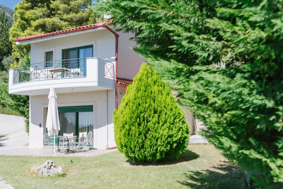Giannis Village Resort, Astakós, Greece