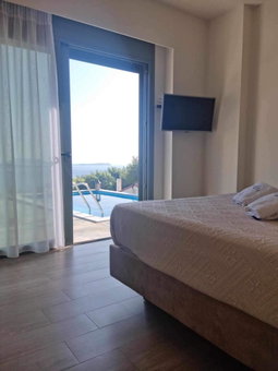Giannis Village Resort, Astakós, Greece