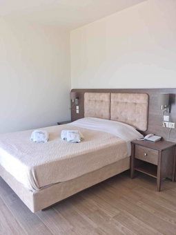 Giannis Village Resort, Astakós, Greece