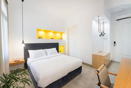 MONK Monastiraki Suites, Athens, Grecia