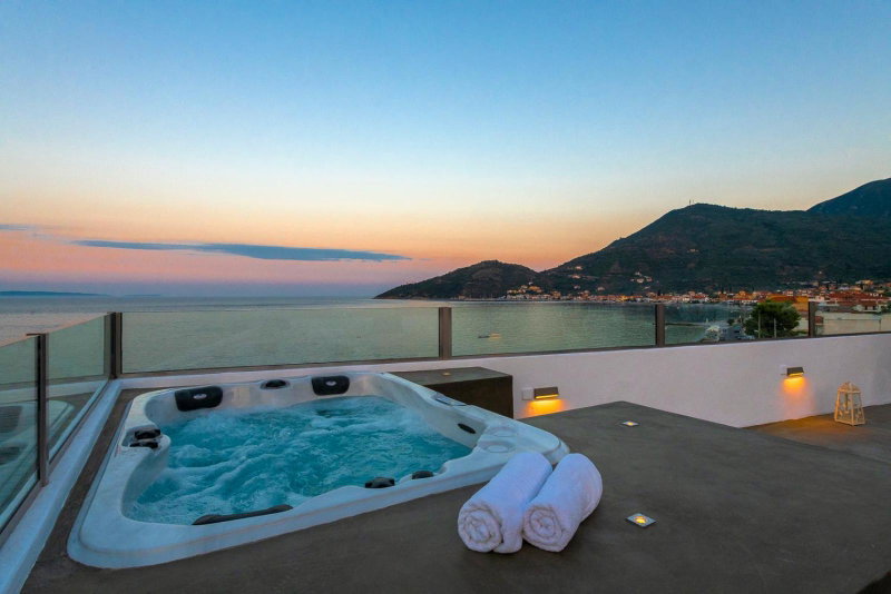 Paraskevas Beach Hotel, Tiros, Greece