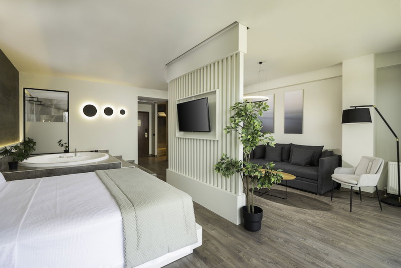 Heaven Hotel, Thermi, Grecia