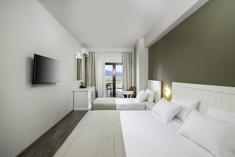 Heaven Hotel, Thermi, Grecia