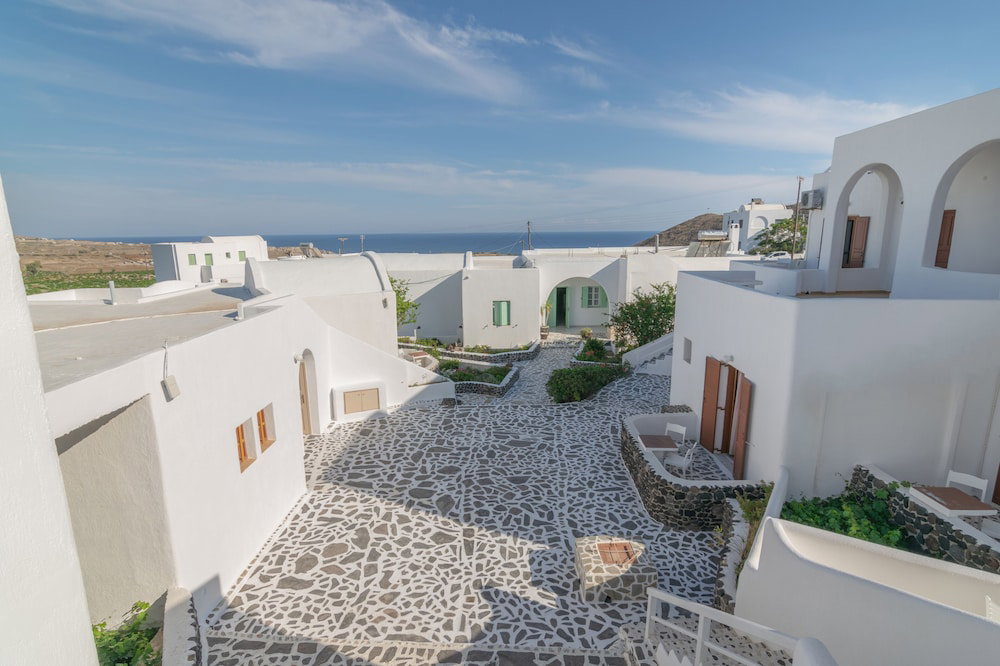 Adamastos, Griechenland