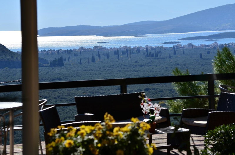 Chrissa Camping Rooms & Bungalows, Delfoi, Grecia