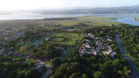 Brenton Lake Holiday Cottages, Brenton-on-Sea, Южная Африка