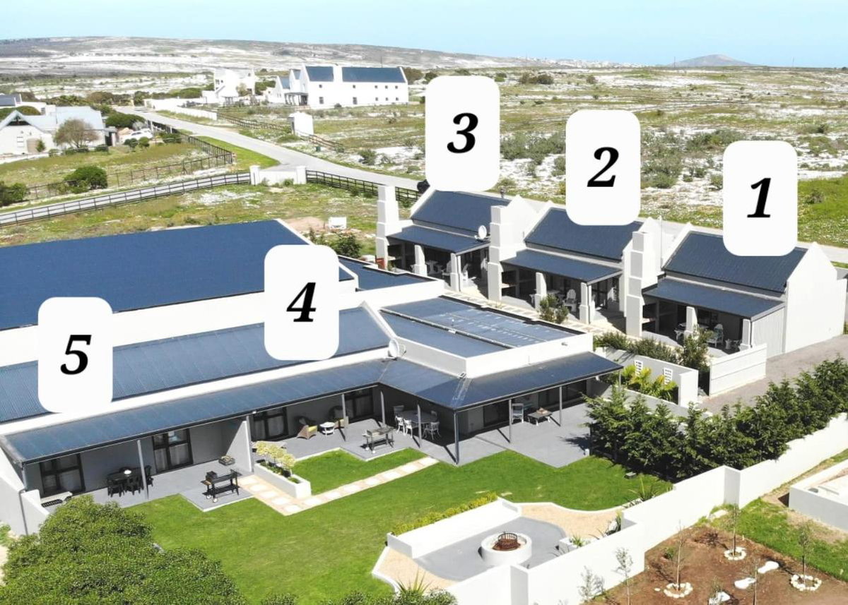Hotel · Three Feathers Cottages, Langebaan