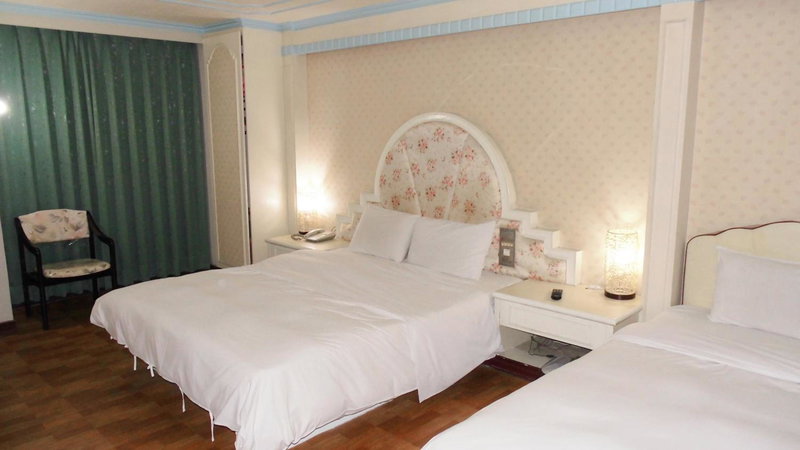 Modern Plaza Hotel, Kaohsiung, 台湾