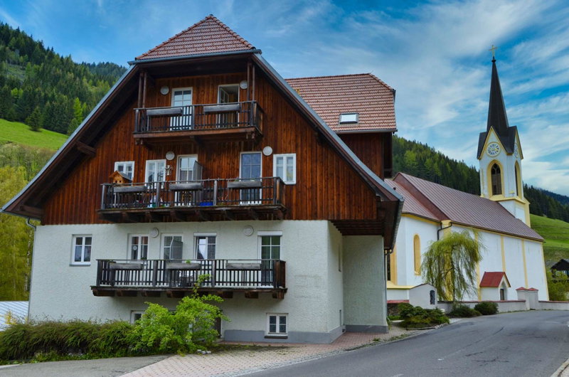 Grassegger Appartementhaus, Sankt Johann am Tauern, Austria