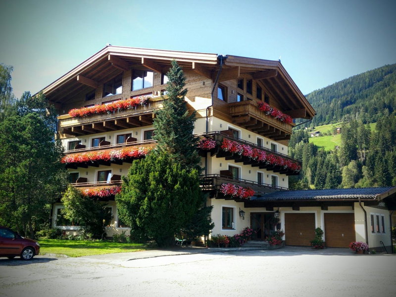 Pension Dorferwirt, Bramberg am Wildkogel, Austria