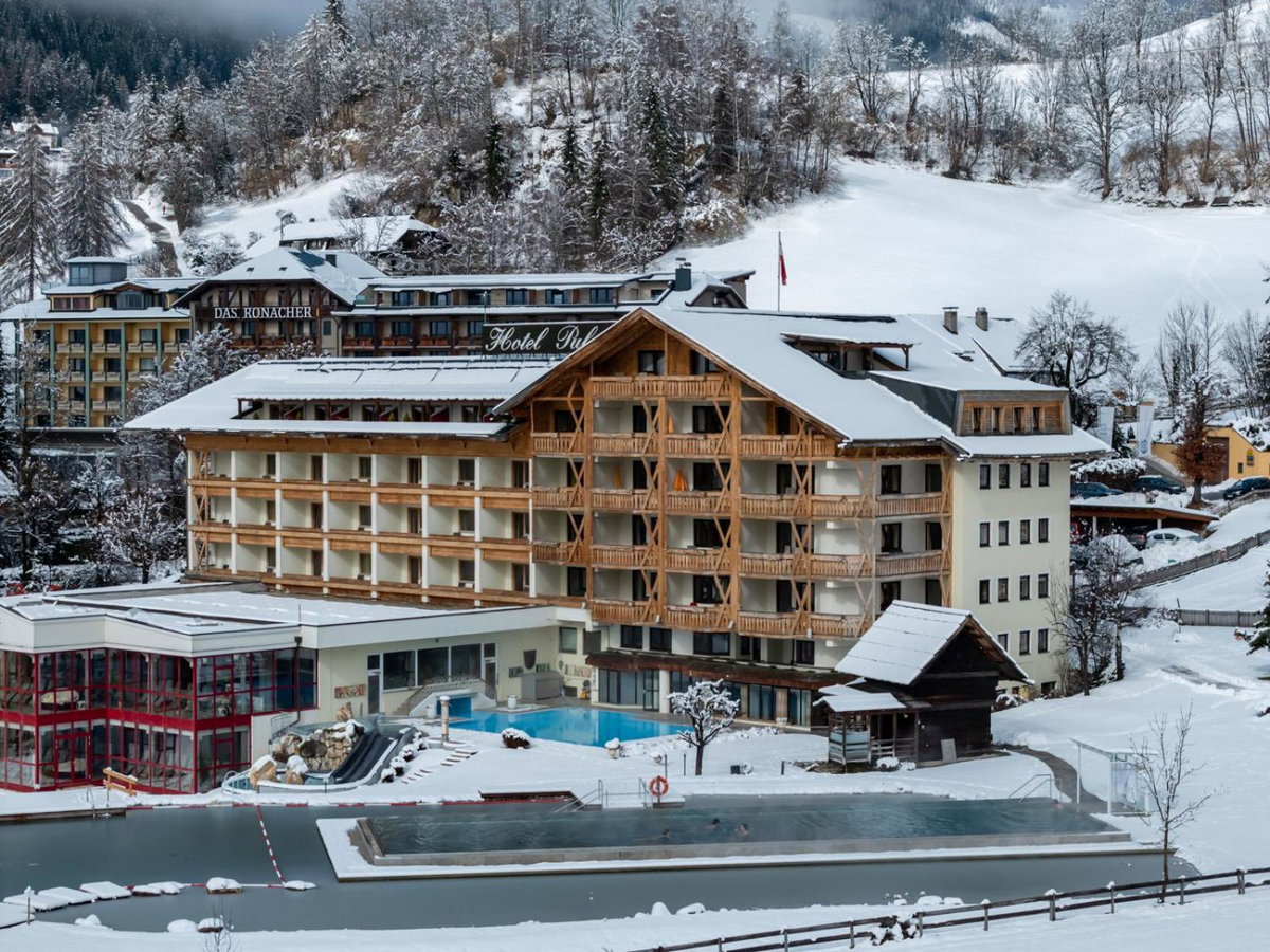 Hôtel · Thermenwelt Hotel Pulverer, Bad Kleinkirchheim