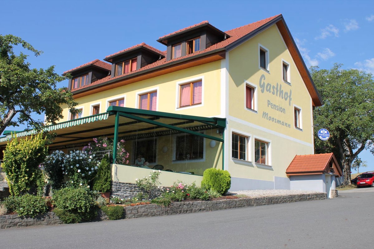 Hotel · Gasthof zum Moosmann - Familie Pachernigg, Arnfels