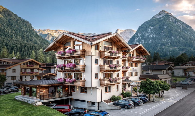Sonnenhof Genusshotel & Appartements, Pertisau, Austria