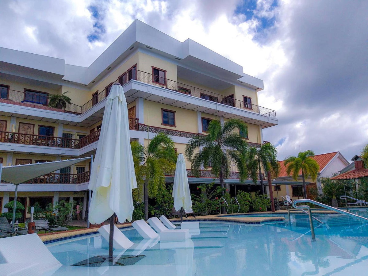 Отель · Sunville Hotel and Restaurant, Panglao