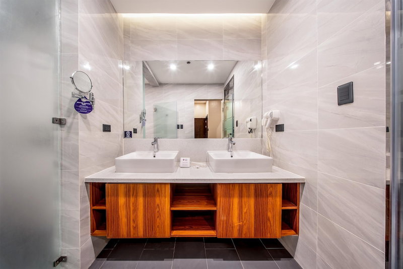 Best Western Plus Hotel Subic, Olongapo, Philippines
