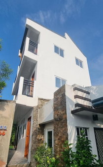 Riverfront Deluxe Residences, San Carlos, Philippinen