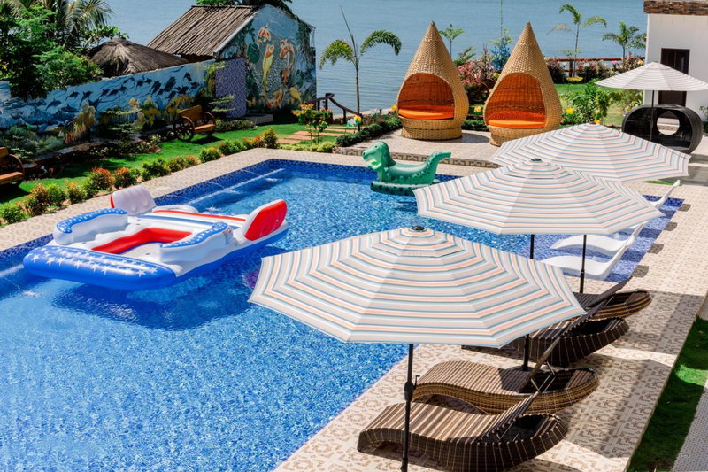 Sonrisa Resort De Playa by Hiverooms, San Remigio, Philippines