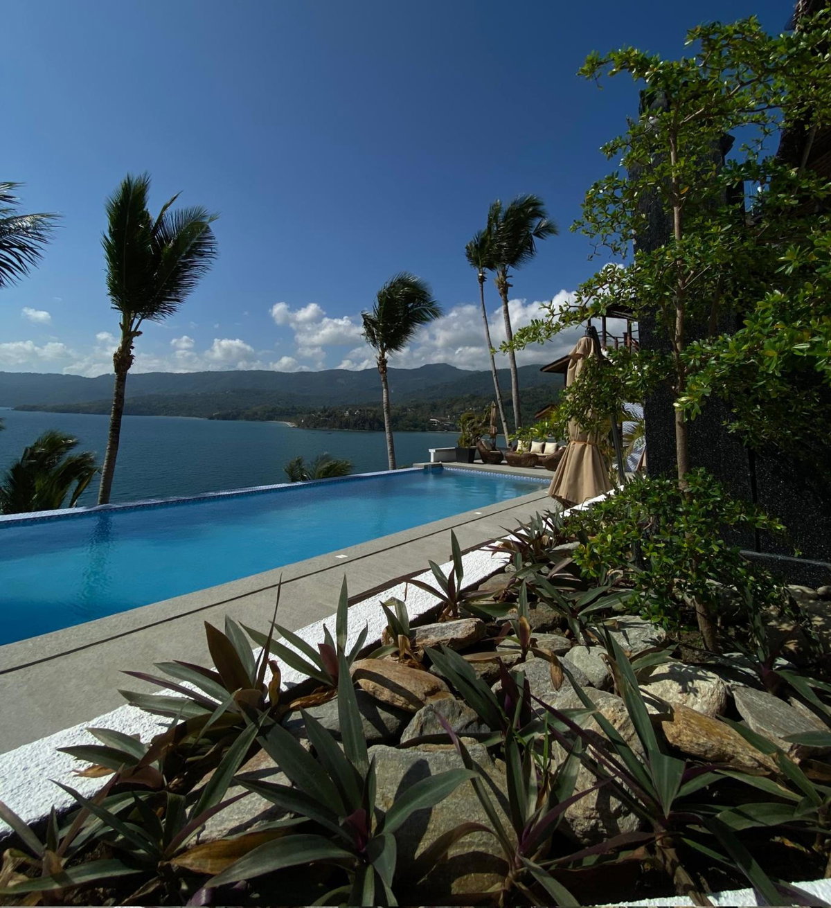 Villa de Pico Highland Beach Resort, Philippines