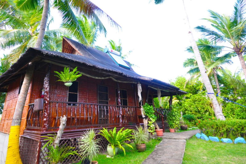 Villa de Pico Highland Beach Resort, Puerto Galera, Philippines