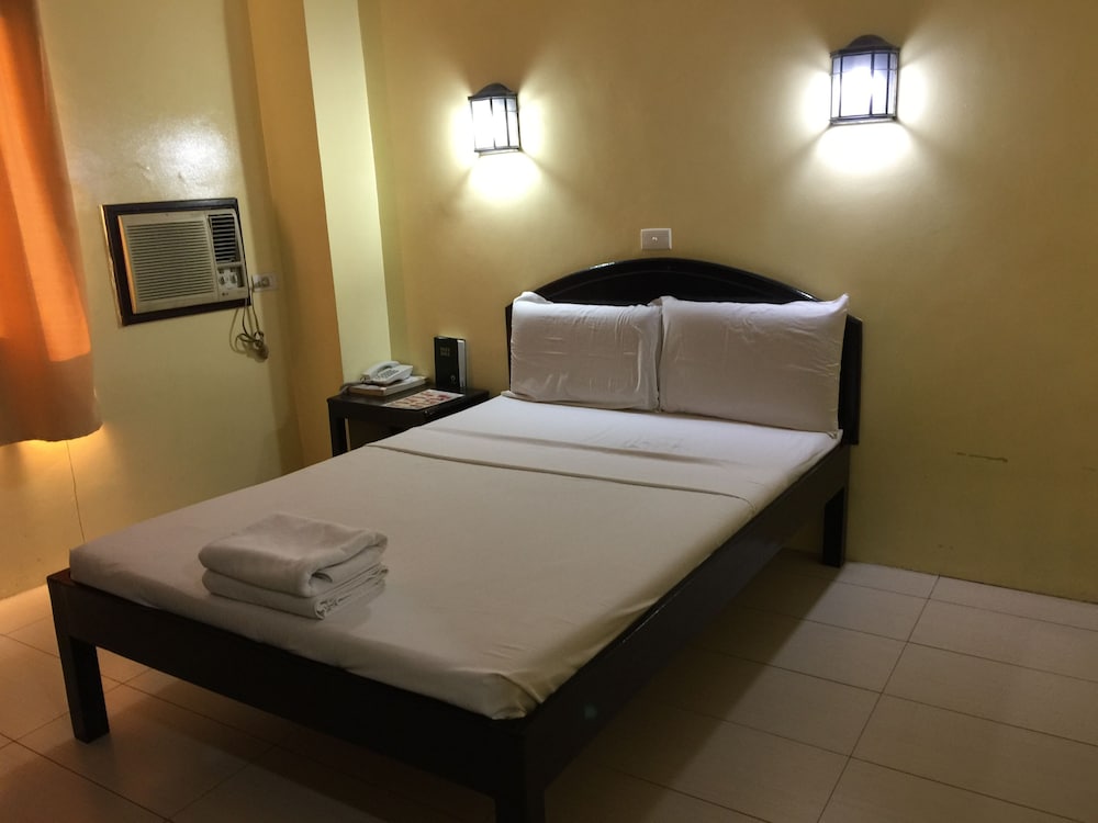 Hotel · Sampaguita Suites Plaza Garcia, Cebu City