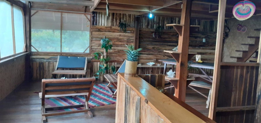 Jungle bar Resto & Cottages, Port Barton, Filipinas
